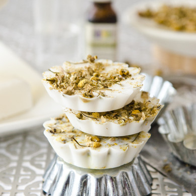 Handmade Chamomile Soaps in 5 Minutes or Less