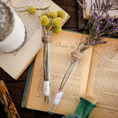 Simple, Bitty Bouquets for Your Galentines